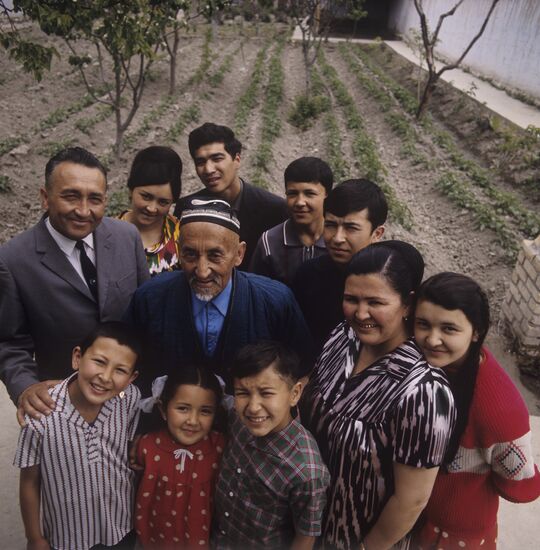 Three generations of Abdullayev family