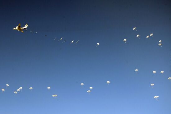 Training of 76th Guards Airborne Division