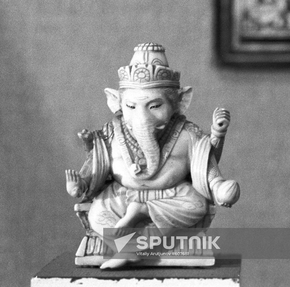 Ivory statue depicting Ganesha deity