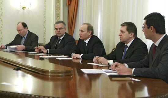 Vladimir Putin meets with Sergei Bagapsh