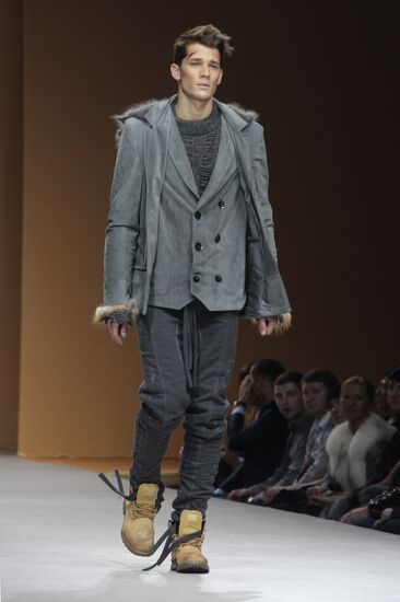 Shapovalova fashion show "Victory No. 22"