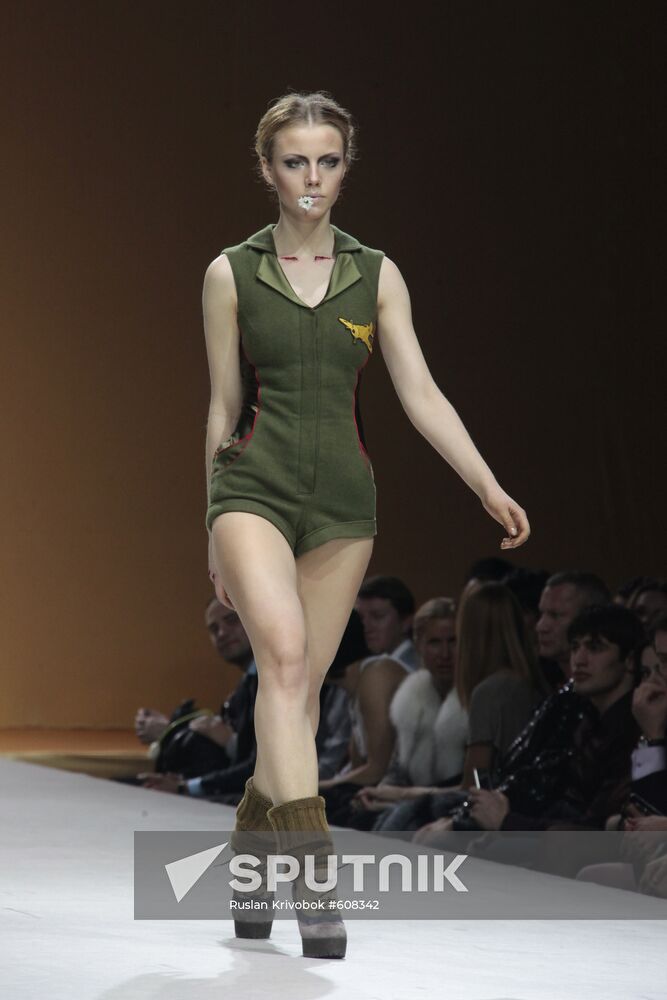 Shapovalova fashion show "Victory No. 22"