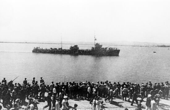 Soviet warships entering Burgas