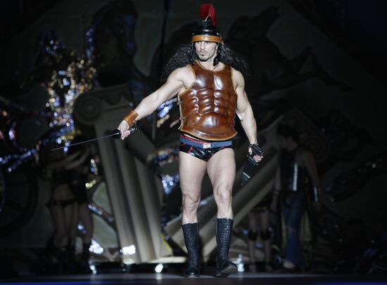 Fashion designer Ilya Shiyan showcases new collection