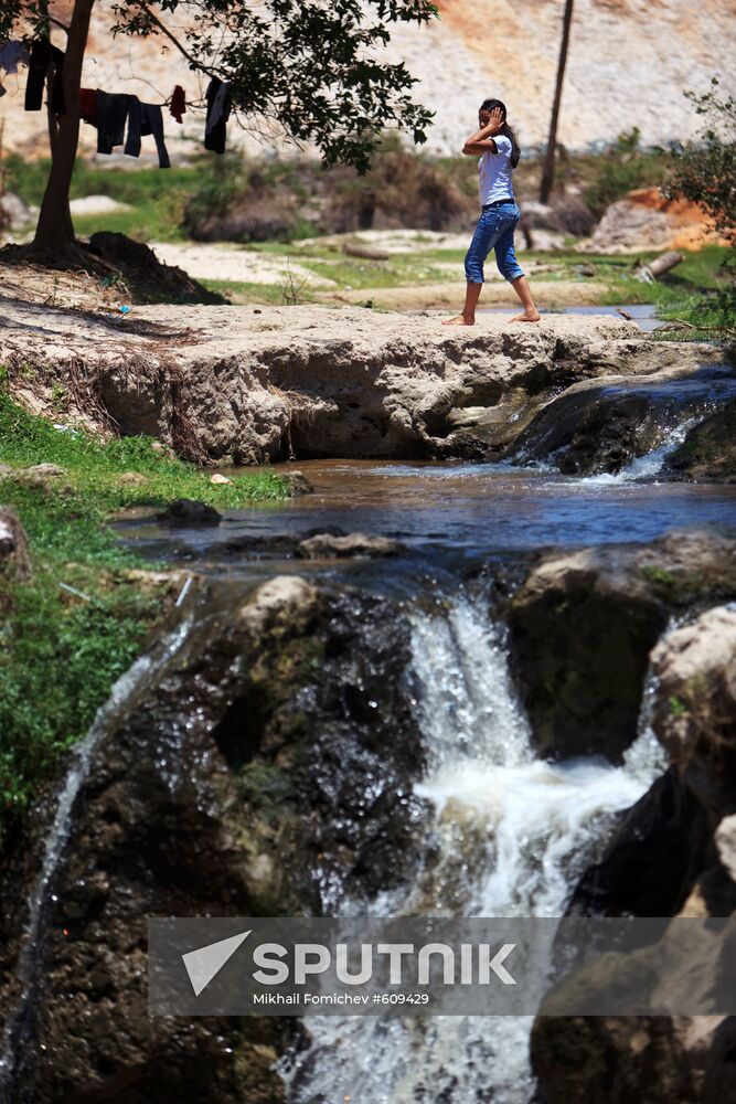 Waterfall on Red River