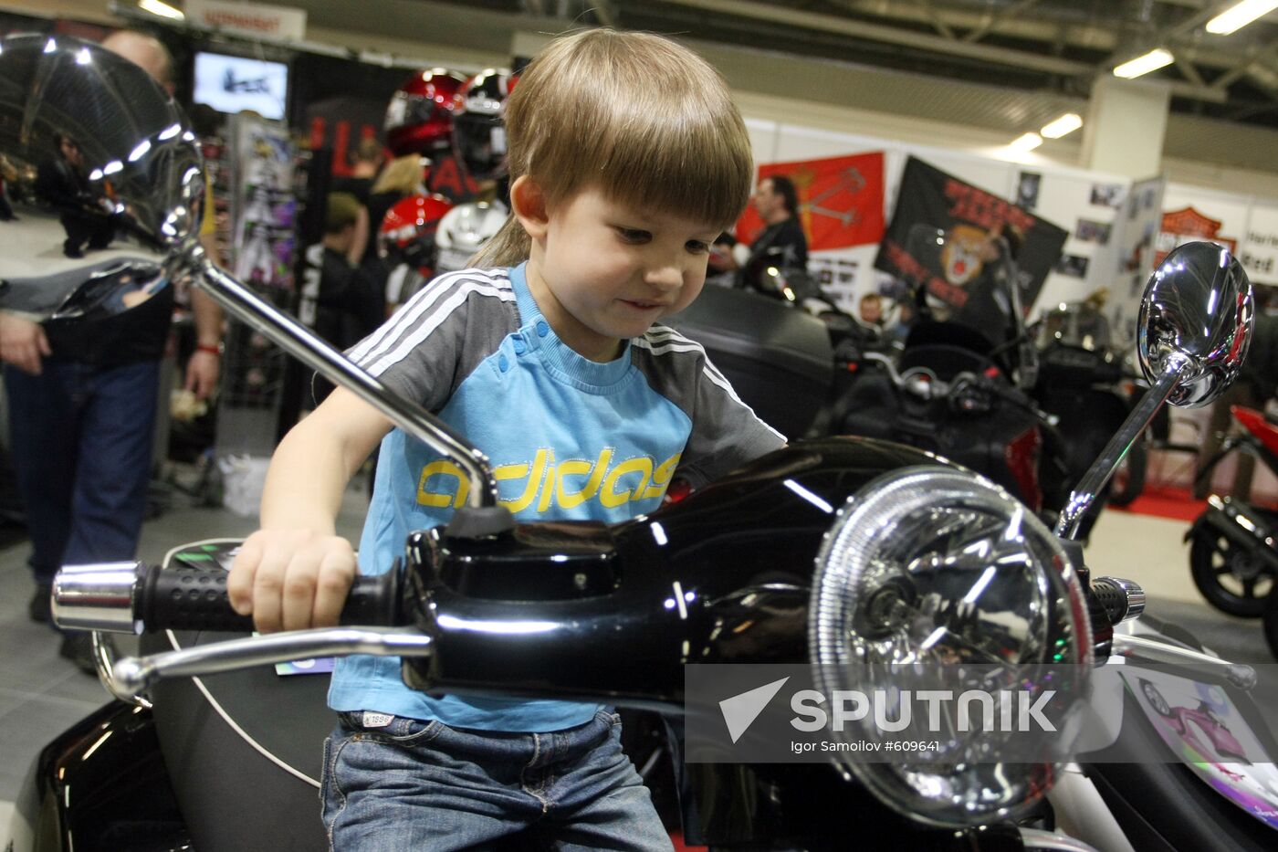 IMIS 2010 international motorcycle show opens in St. Petersburg