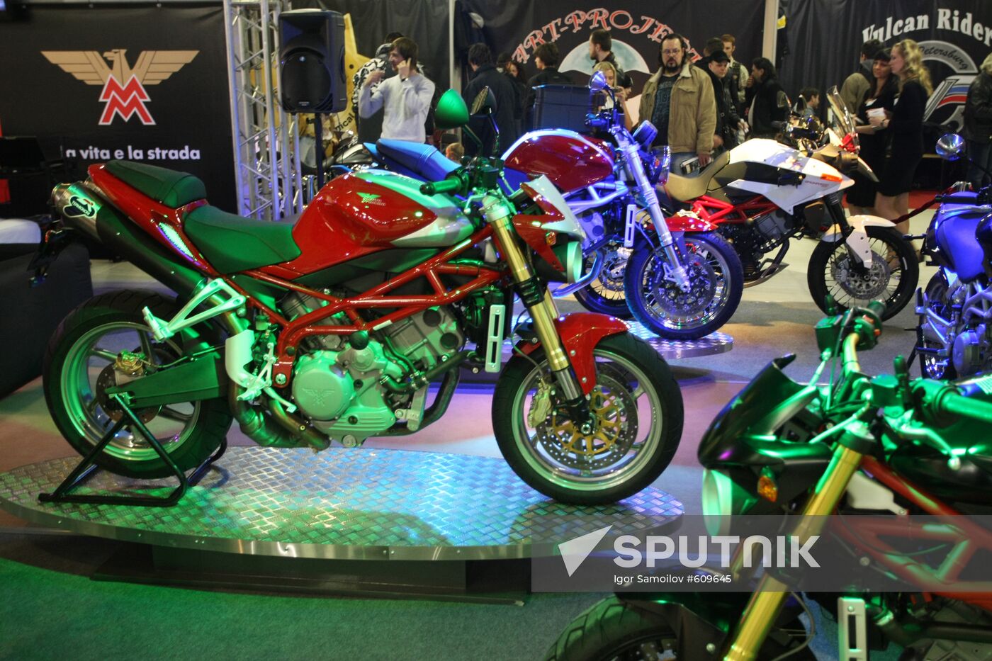 IMIS 2010 international motorcycle show opens in St. Petersburg