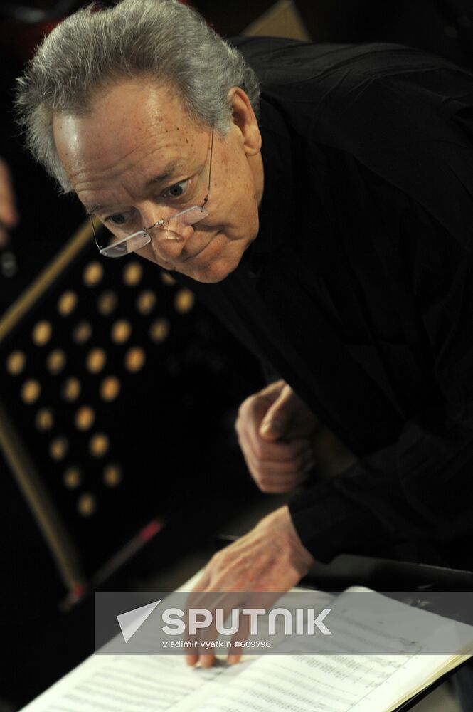 Yury Temirkanov