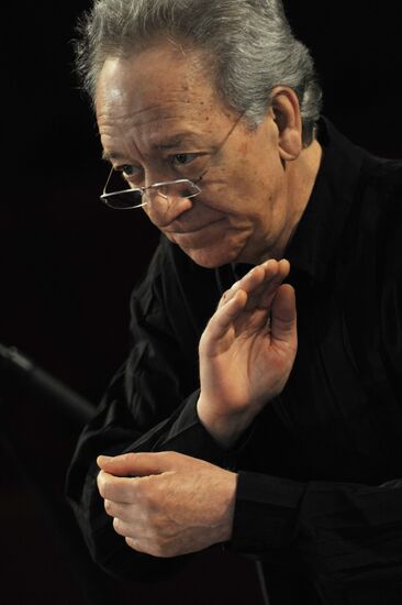 Yury Temirkanov