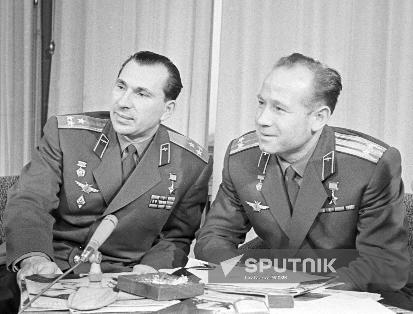 The USSR pilot-cosmonauts Pavel Belyayev and Alexey Leonov | Sputnik Mediabank