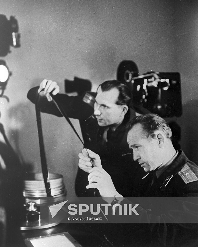 Pilot-cosmonaut of the USSR A.A.Leonov and P.I.Belyayev