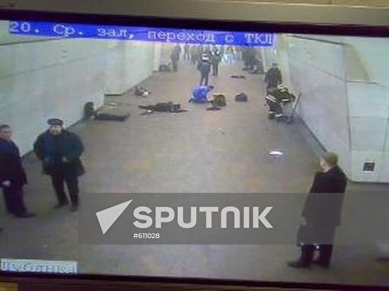 Explosion rocks Moscow's Lubyanka metro station