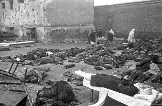 Civilians shot by fascists
