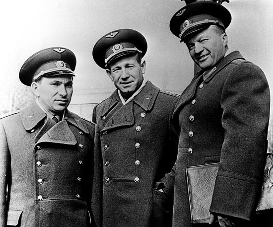 Pavel Belyaev, Alexei Leonov, and Nikolai Kamanin