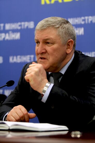 Ukrainian Defense Minister Mikhail Yezhel at news conference