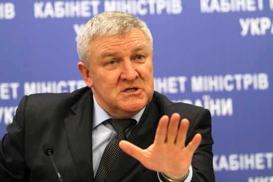 Ukrainian Defense Minister Mikhail Yezhel at news conference