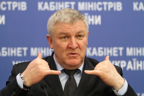 Ukrainian Defense Minister Mikhail Yezhel at news conference