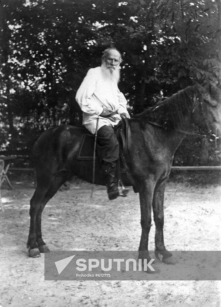 Leo Tolstoy in Yasnaya Polyana, 1891