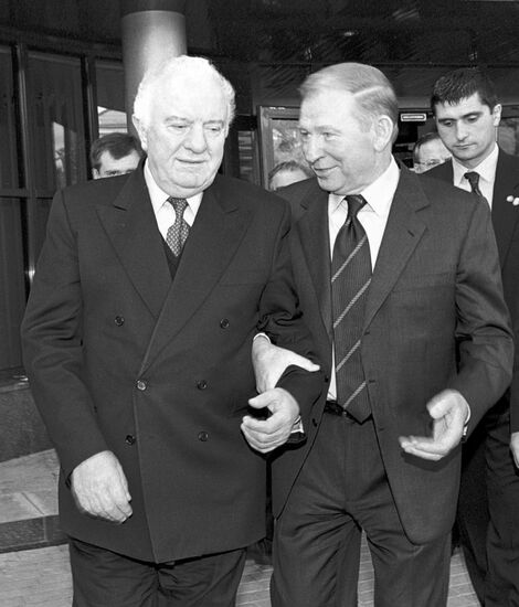 Eduard Shevardnadze and Leonid Kuchma