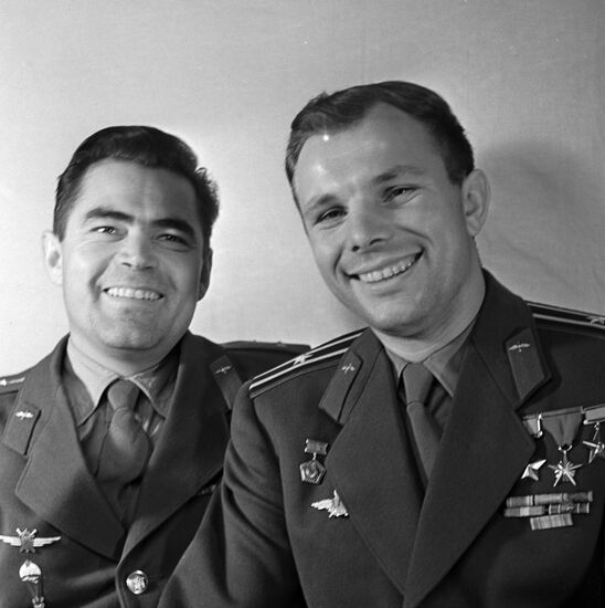 Andriyan Nikolaev and Yuri Gagarin