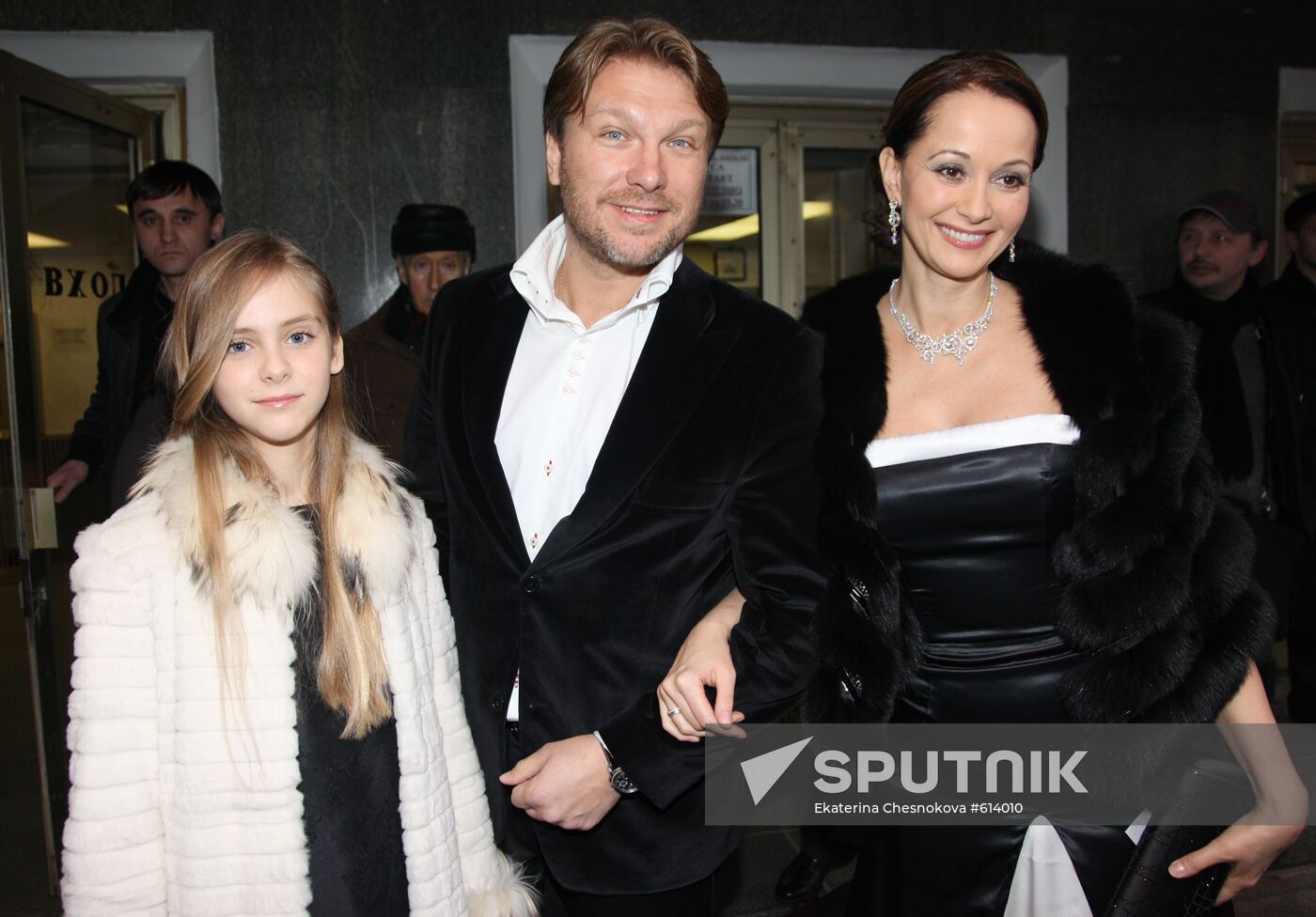 Yegor Pazenko, Olga Kabo with daughter Tatyana