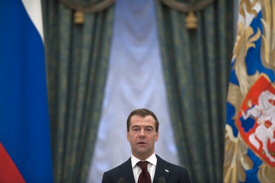 President Medvedev meets 2010 Paralympians