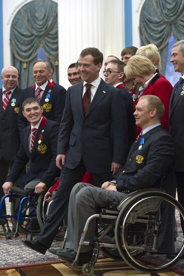 President Medvedev meets 2010 Paralympians