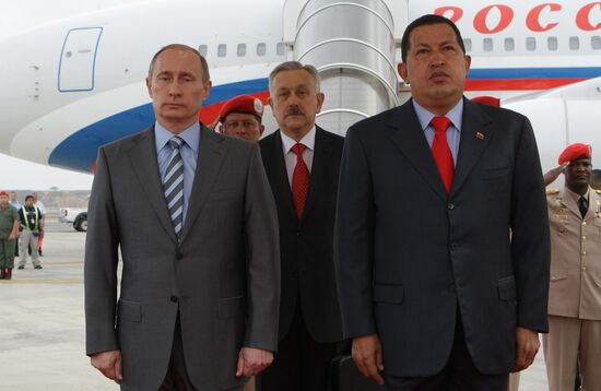 Vladimir Putin visits Venezuela