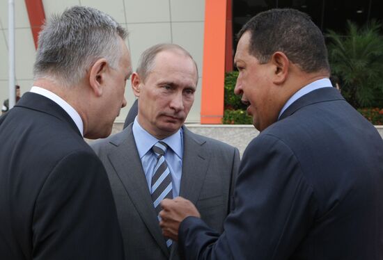 Vladimir Putin visits Venezuela