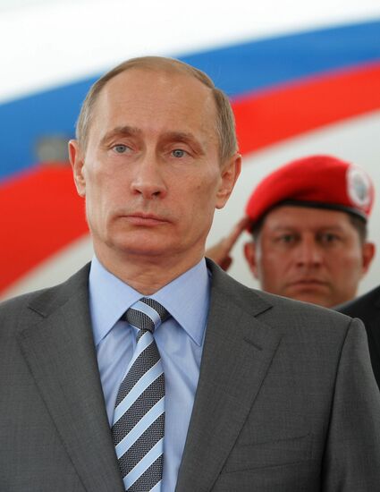 Vladimir Putin visits Venezuela