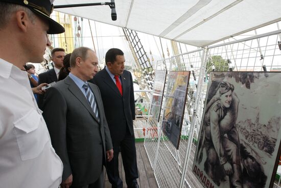 Putin, Chavez aboard "Kruzenshtern" bark