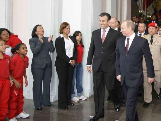 Welcome ceremony for Prime Minister Vladimir Putin in Caracas