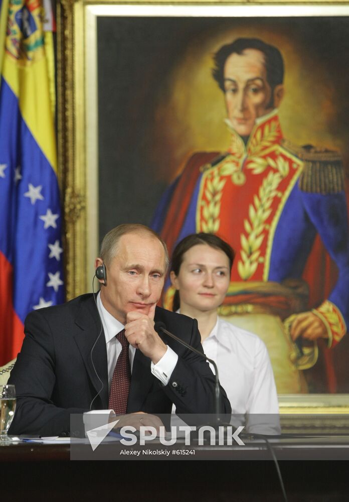 Joint news conference by Vladimir Putin and Hugo Chavez