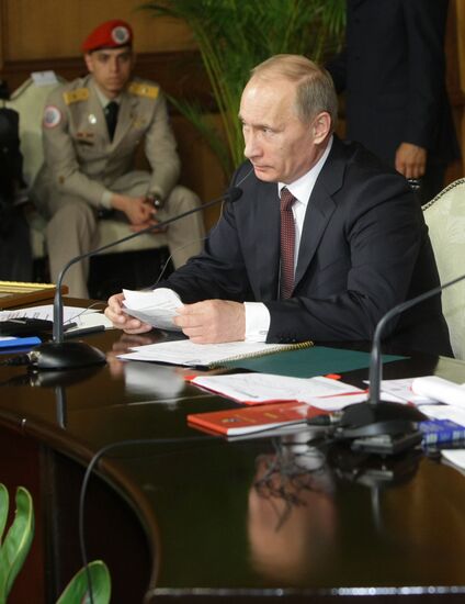 Joint news conference by Vladimir Putin and Hugo Chavez