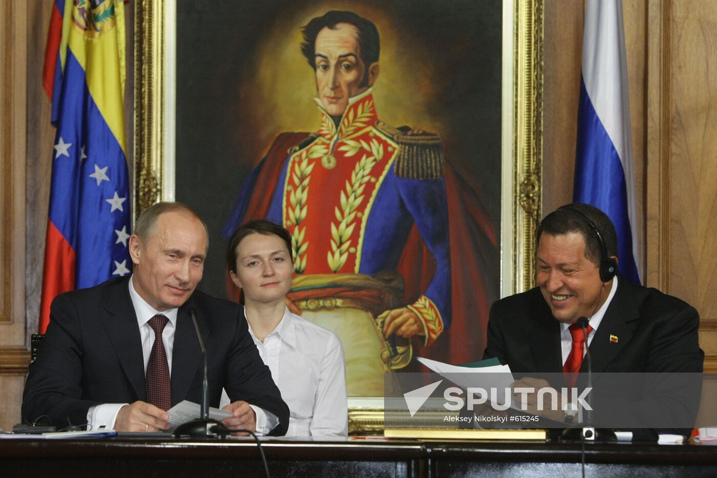 Joint news conference by Vladimir Putin and Hugo Chavez