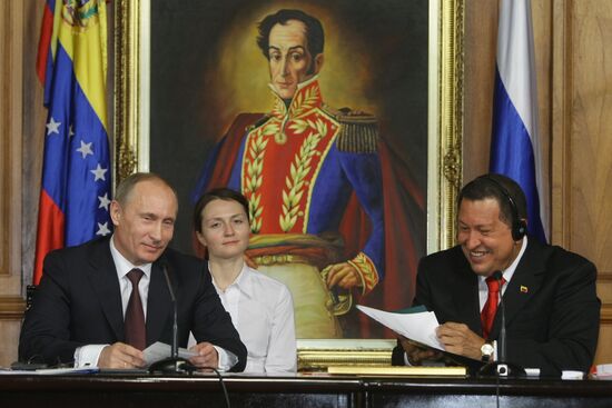 Joint news conference by Vladimir Putin and Hugo Chavez