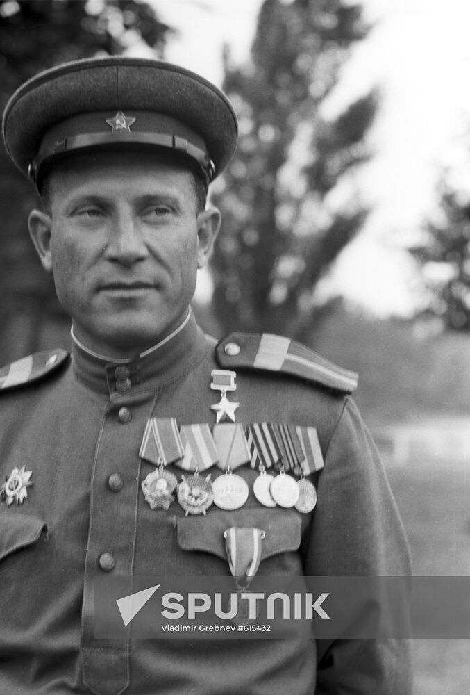Starshina (Master Sgt.) Ilya Syanov