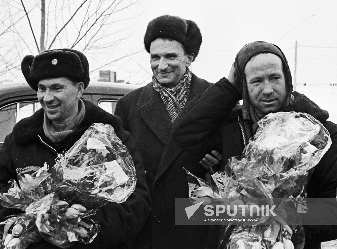 Pilot-cosmonauts Alexey Leonov and Pavel Belyayev visit Perm after space mission