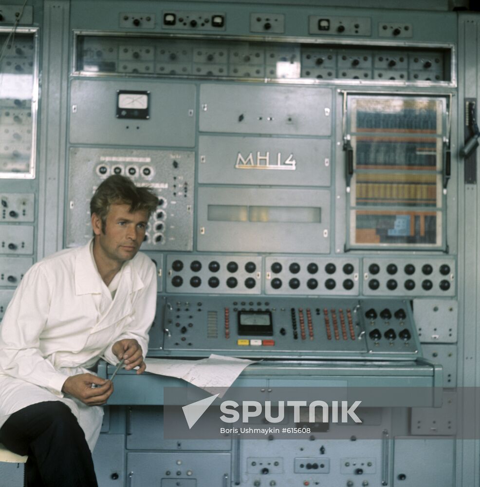 Analog computer MN-14