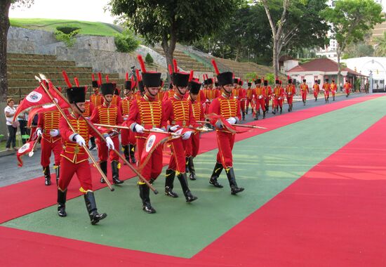 Soldiers of Venezuelan presidential regiment