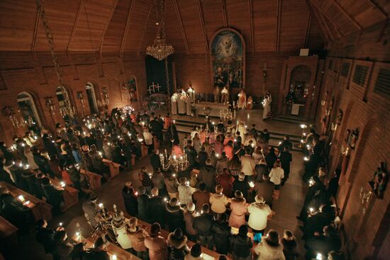 Catholics celebrate Easter in Novosibirsk