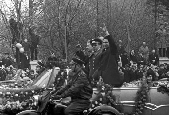 Welcome ceremony for Konstantin Feoktistov, Vladimir Komarov, and Boris Yegorov