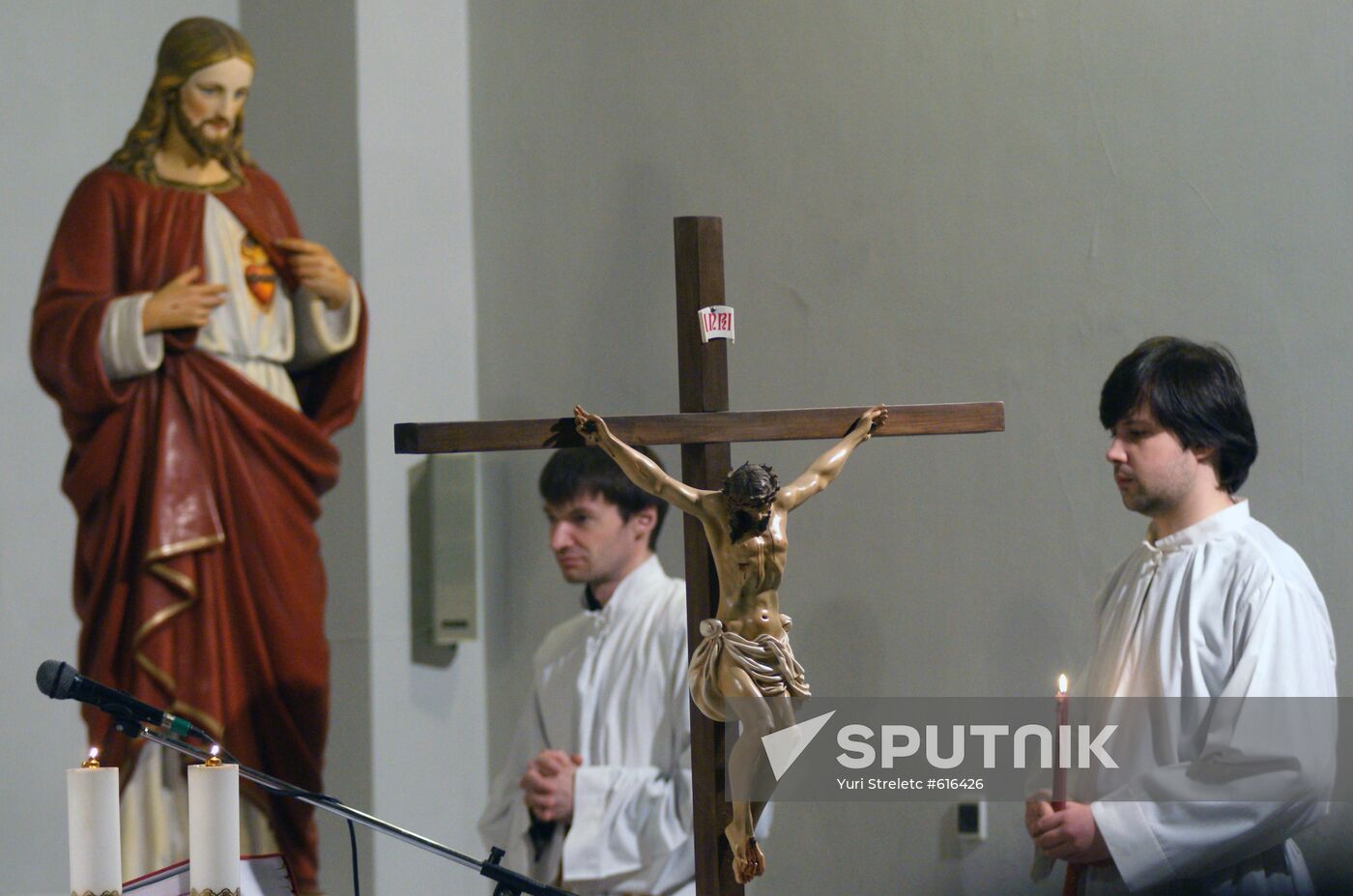 Celebration of Catholic Easter in Samara