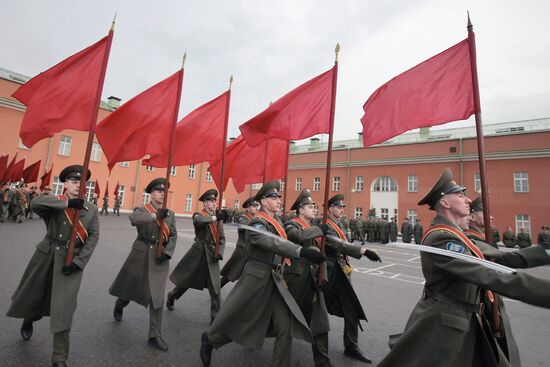 Color guards hold joint training for Victory Parade