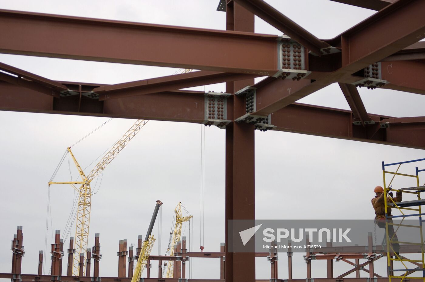 Building figure skating sports complex in Sochi