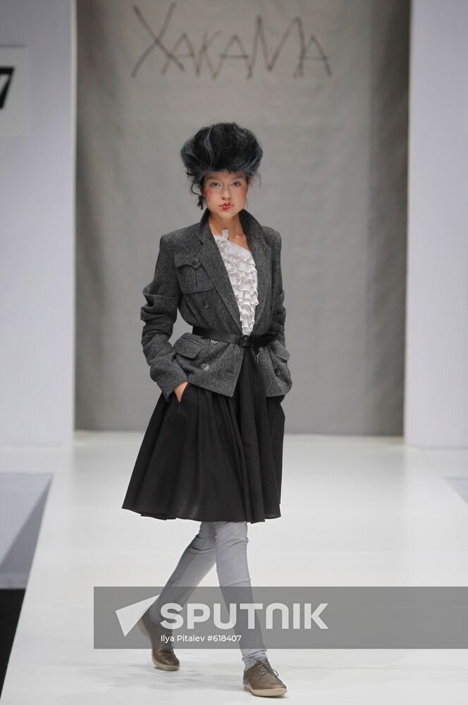 Irina Khakamada and Yelena Makashova's collection show