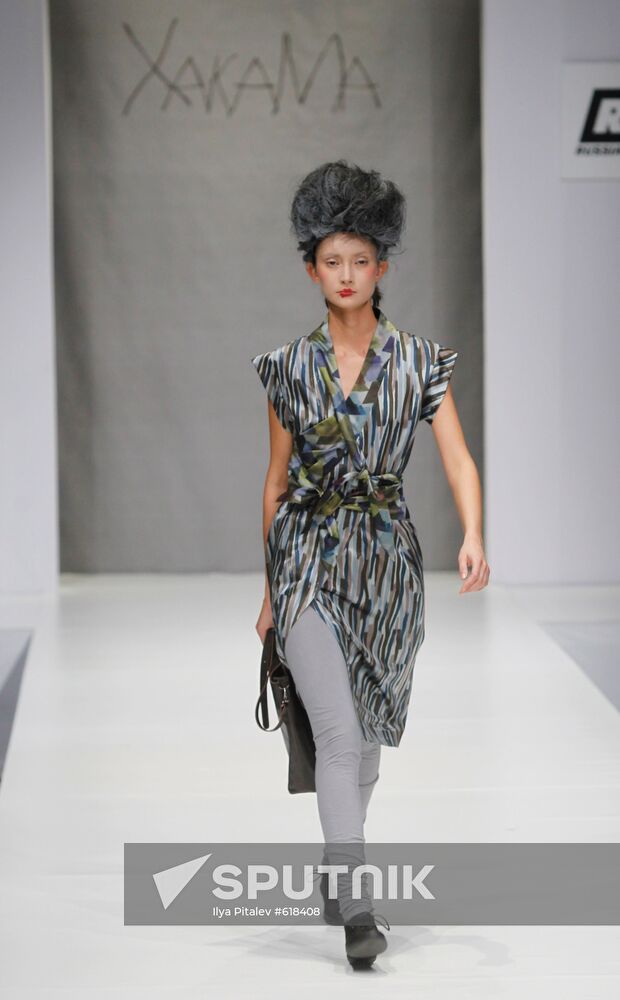 Irina Khakamada and Yelena Makashova's collection show