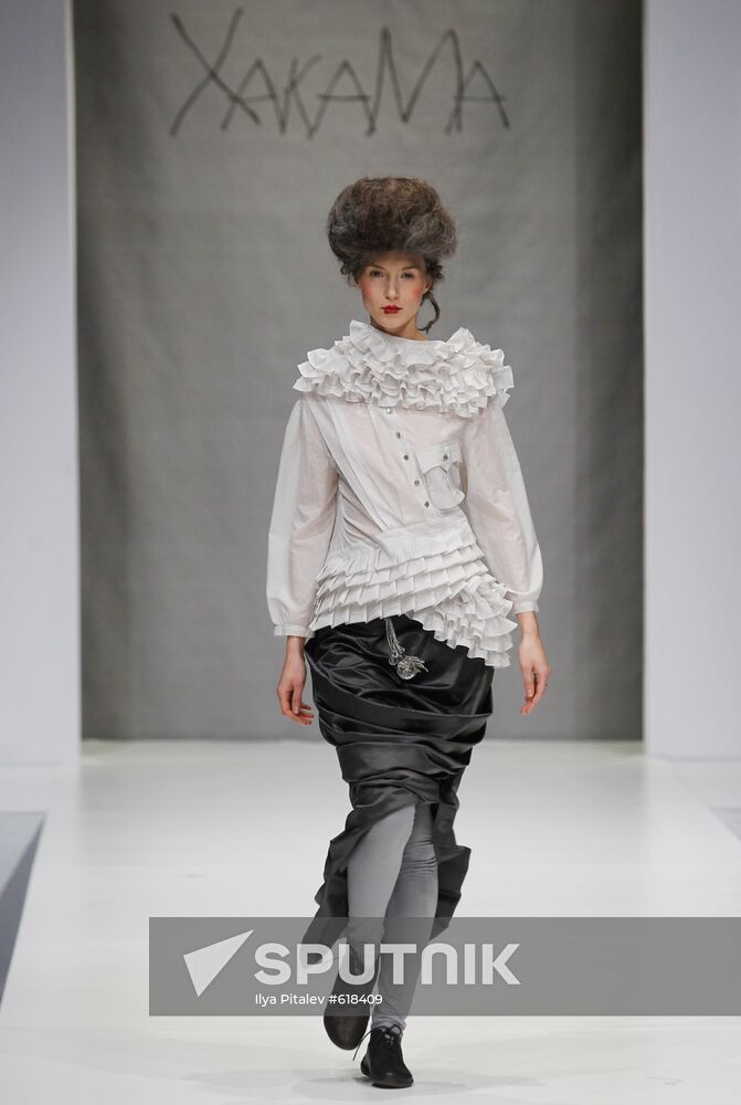 Irina Khakamada and Yelena Makashova's collection show