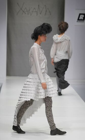 Irina Khakamada and Yelena Makashova's collection show