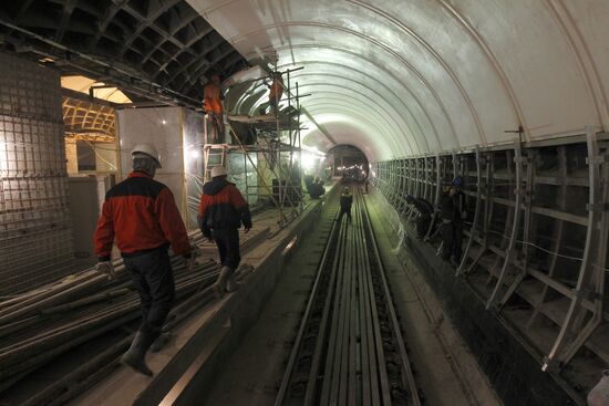 Building the Dostoyevskaya and Maryina Roshcha metro stations